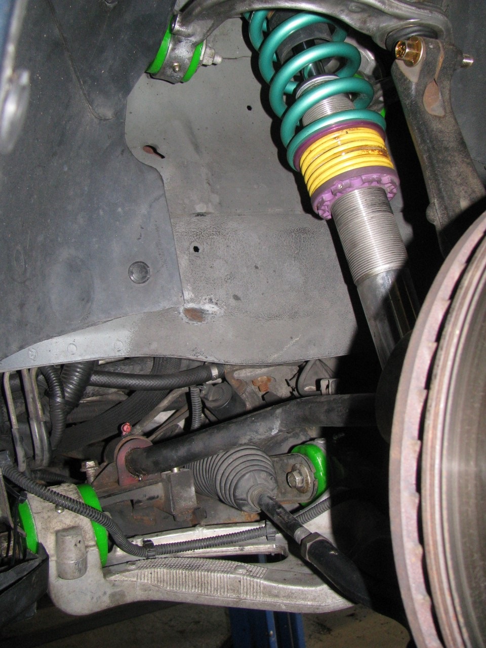 Tutorial (step by step)for pressing in and out V1 control arm bushings
